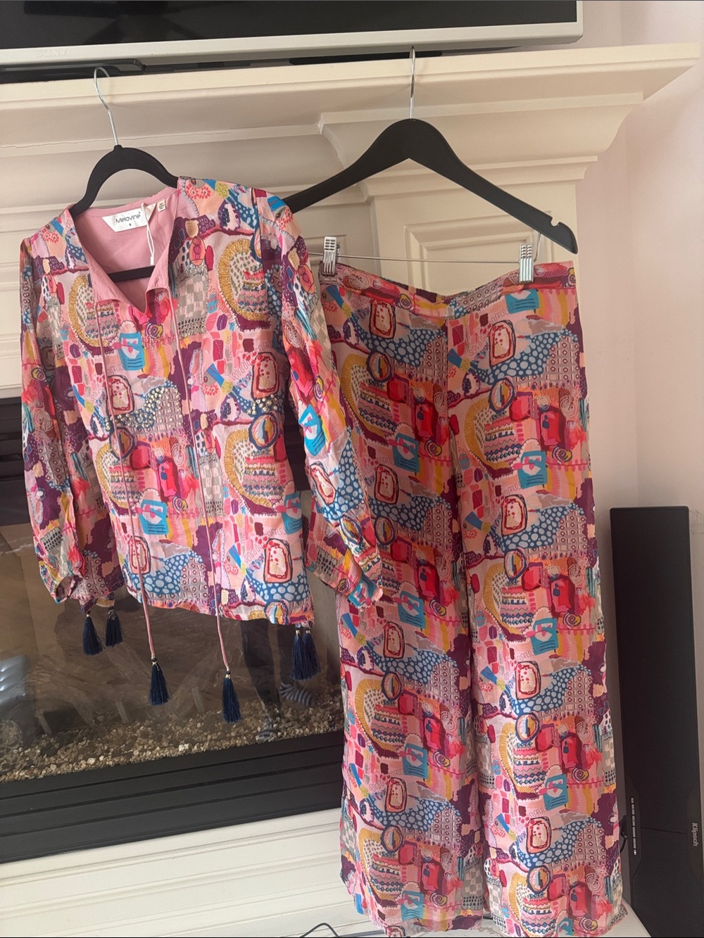 Pure silk , extra-light, hand embroidered PETITE set with soft pink satin lining